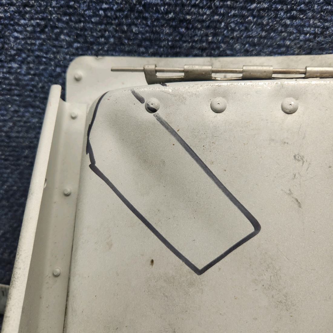 Used aircraft parts for sale, 0752609-204 Cessna C182Q COWL FLAP LH "SEE PHOTOS FOR DETAILS"
