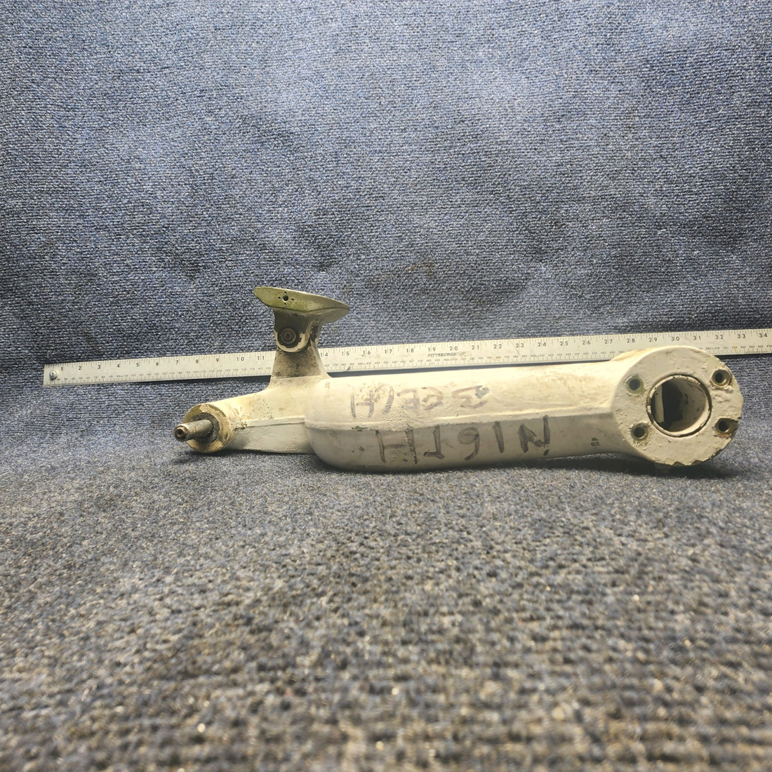 Used aircraft parts for sale, 169-810000-608 Beechcraft A23A Musketeer Custom III MAIN GEAR FORK WITH AXLE RH