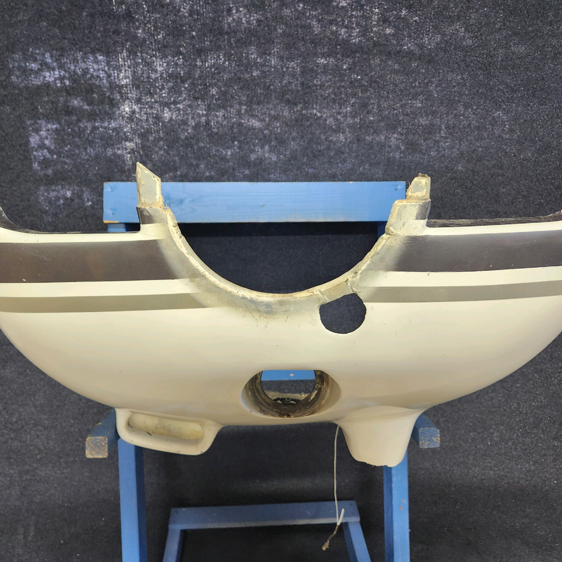 Used aircraft parts for sale, 35699-003 PIPER PA28-161 Warrior III LOWER NOSE COWL SOME SCRASH SEE PHOTOS FOR DETAIL