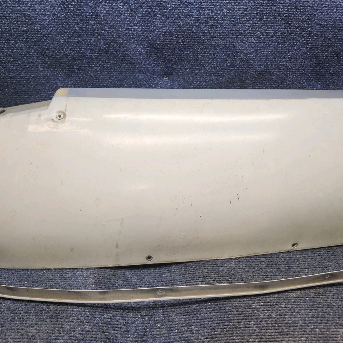 Used aircraft parts for sale, 0723200-6 Cessna 182P Wing Tip Assembly.