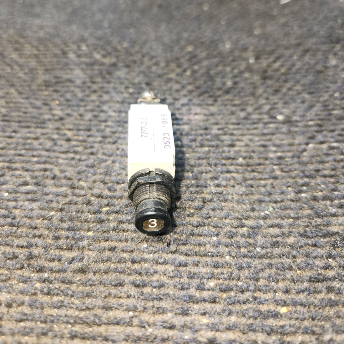 Used aircraft parts for sale, 7277-2-3 Klixon 7277-2 Cessna 172E Circuit Breaker, 3 AMP
