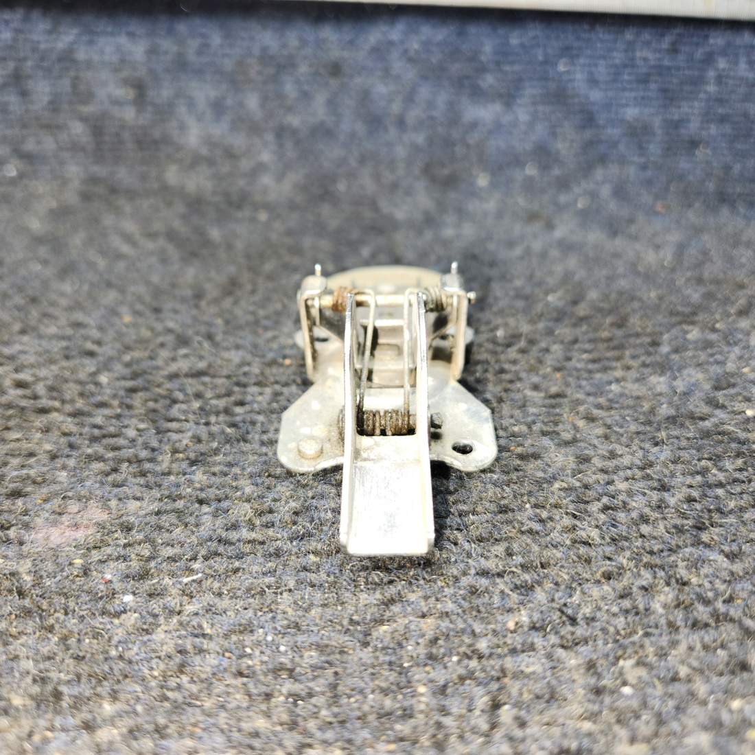 Used aircraft parts for sale, S2455-1 Cessna 172P Baggage Door Latch Assembly