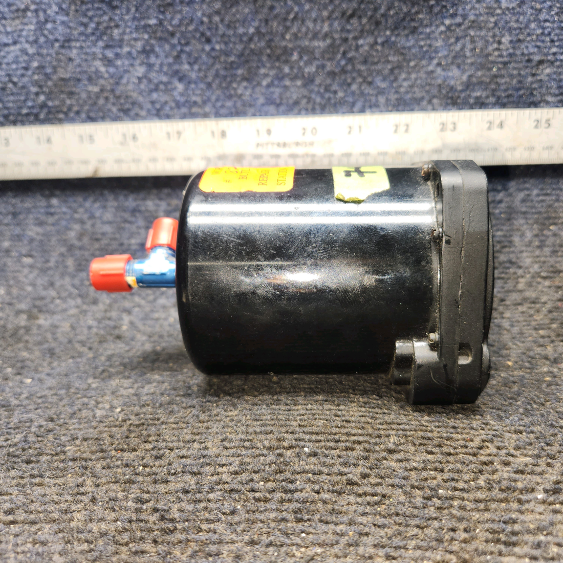 Used aircraft parts for sale, 22-204-02-A Beechcraft Beechcraft 95-B55 Vertical Speed Indicator