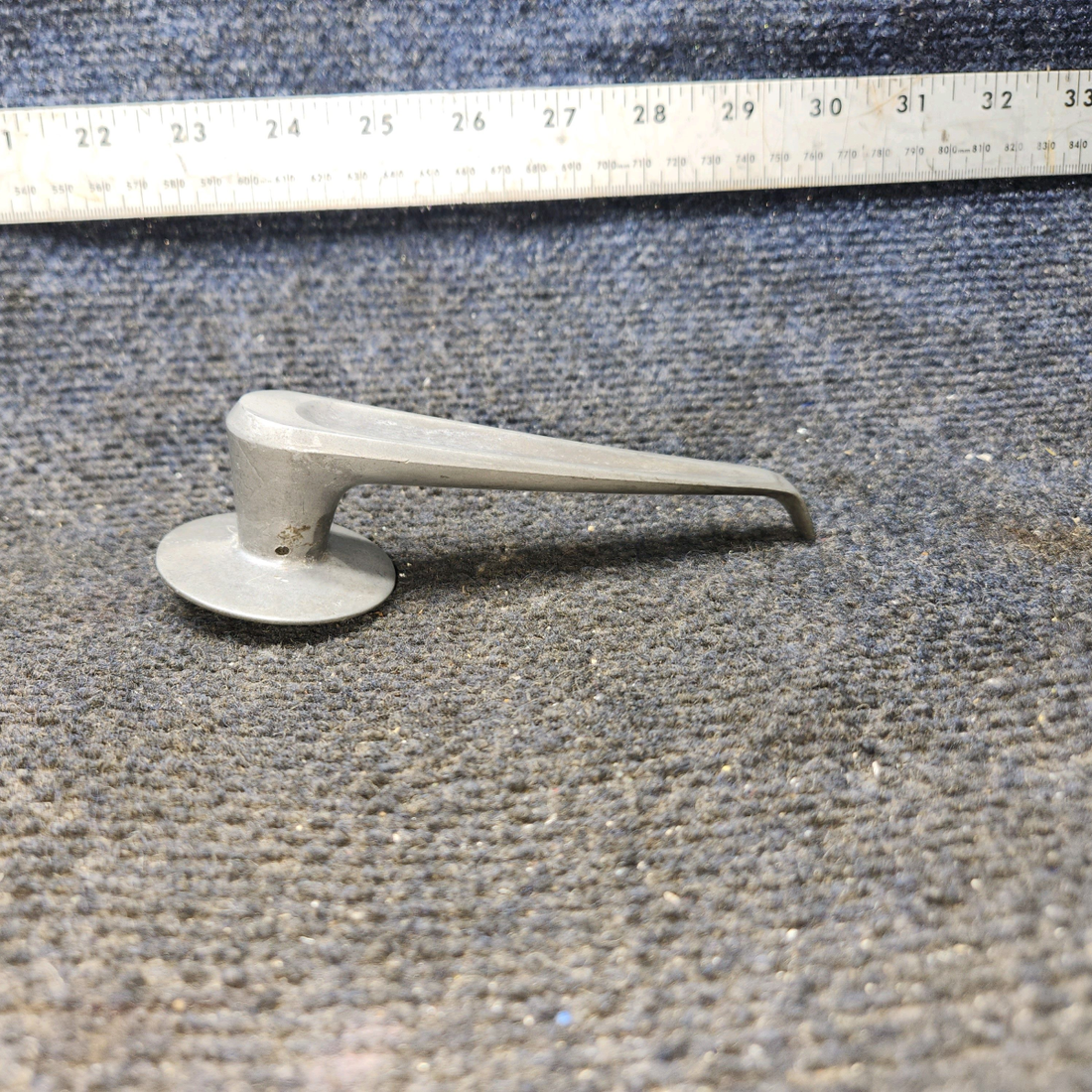 Used aircraft parts for sale, 0711027-1 Cessna 172E Inside Cabin Door Handle LH or RH