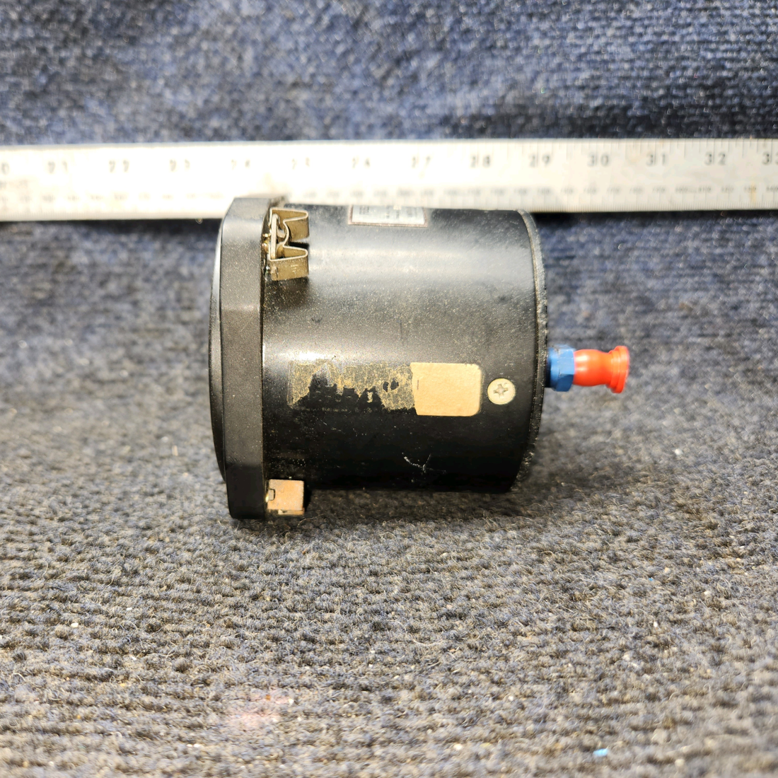 Used aircraft parts for sale, 6040-F6 United Instruments Beechcraft C23 SUNDOWNER Fuel Pressure Gauge Indicator