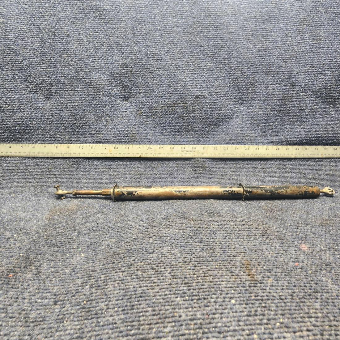 Used aircraft parts for sale, 76425-000 PIPER PA28RT-201 Bungee Assy Nose Wheel LH