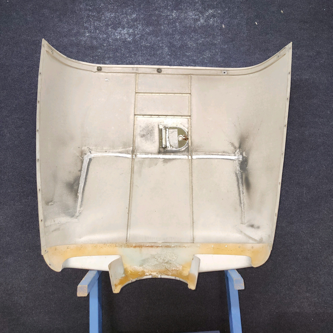 Used aircraft parts for sale, 0552162-14 cessna 172N Upper Spotweld Assembly – Cracked, Dented and Bent