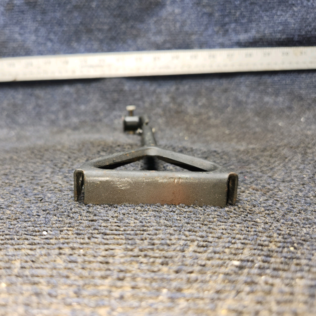 Used aircraft parts for sale, 0411563, 0511336-1 Cessna 172F Rudder Pedal Arm Assembly w/ Link