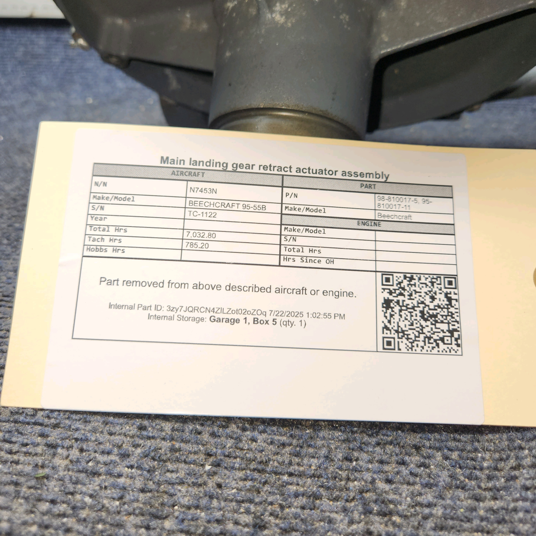Used aircraft parts for sale, 98-810017-5 BEECHCRAFT 95-55B Main Landing Gear Retract Actuator Assembly