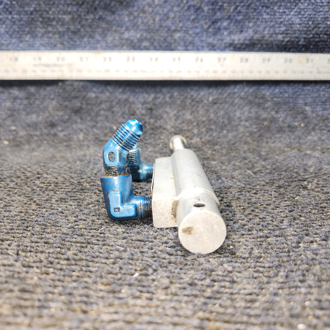 Used aircraft parts for sale, 455-944 Gar-Kenyon 17000 piper PA-28-181 Brake Master Cylinder