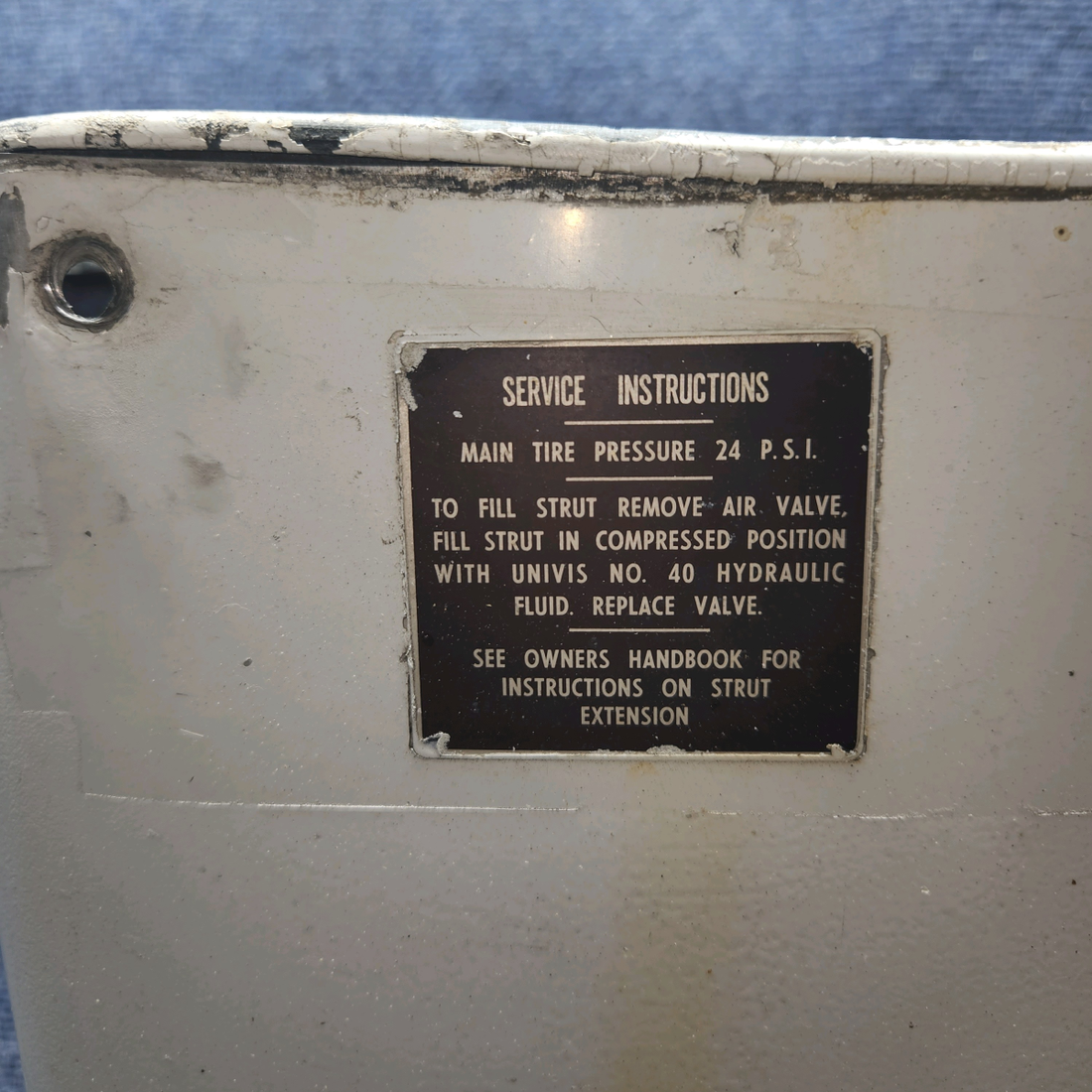 Used aircraft parts for sale, 63338-000 Piper PA28-140 Main Gear Fairing Assembly LH or RH