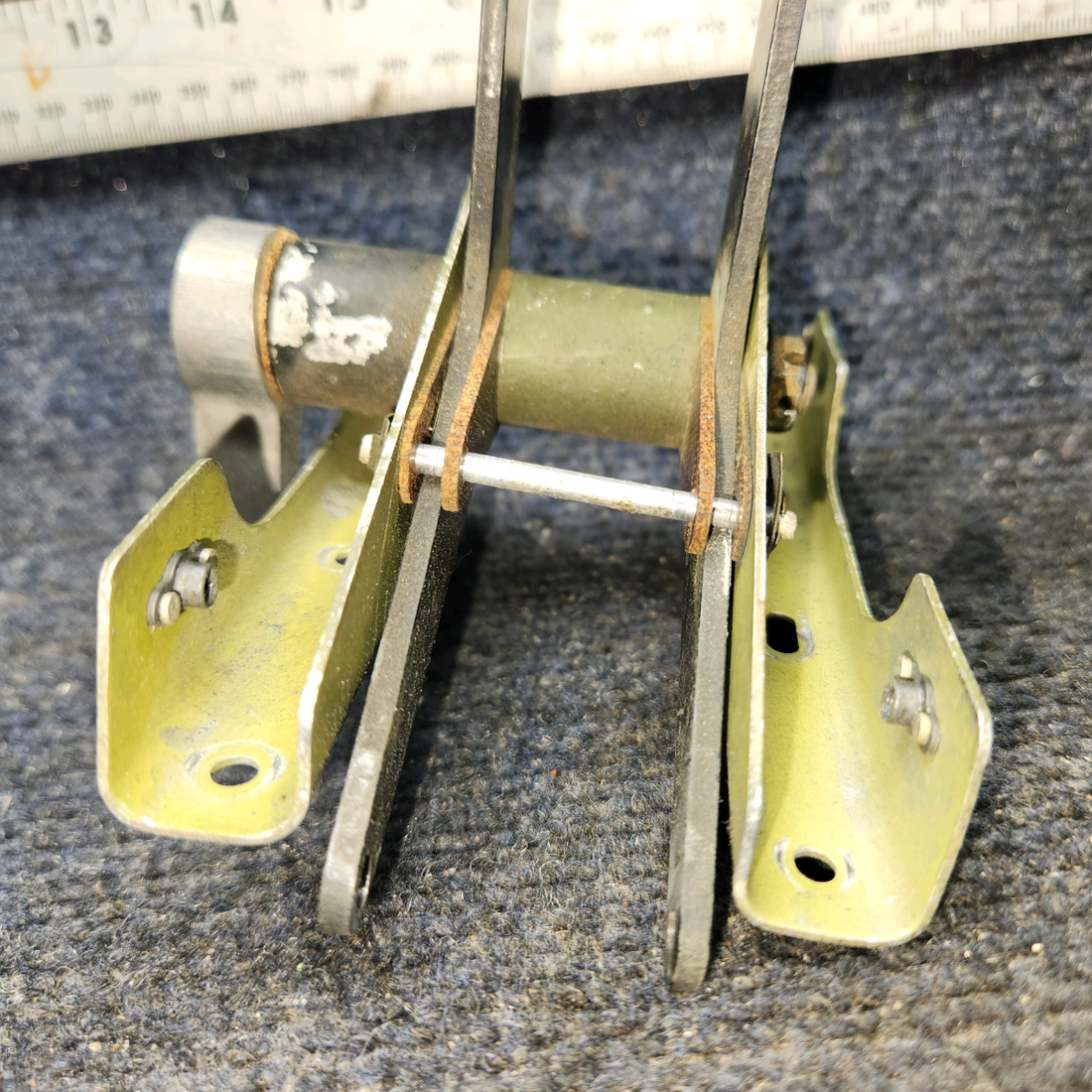 Used aircraft parts for sale, 65850-000 Piper PA28-161 Engine Control Quadrant