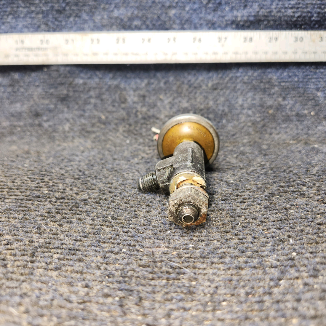Used aircraft parts for sale, 587-990 M4006-4 piper PA-28-181 Hobbs Oil Pressure Switch