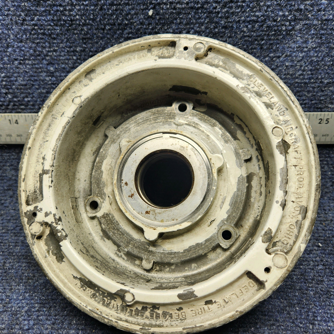 Used aircraft parts for sale, 161-04700 Cleveland Beechcraft C23 SUNDOWNER INNER MAIN GEAR WHEEL HALF (6.00-6)