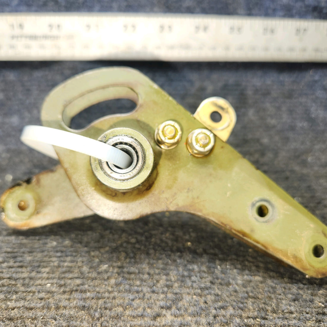 Used aircraft parts for sale, 0760611-1 Cessna 182G Aileron Bellcrank Assembly - LH