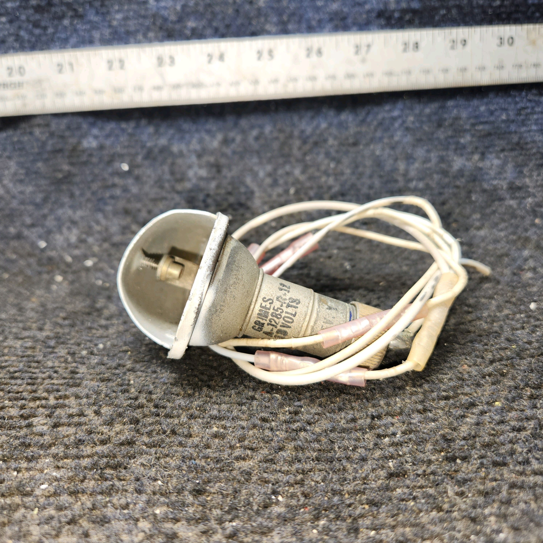 Used aircraft parts for sale, A-1285-R-12 Grimes Cessna 182G Navigation Light Assembly (14V)