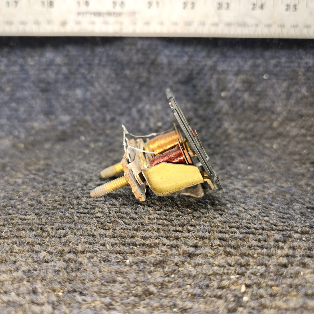 Used aircraft parts for sale, 5640180 Stewart-Warner Bellanca 17-30 Fuel Gauge Indicator (12v)