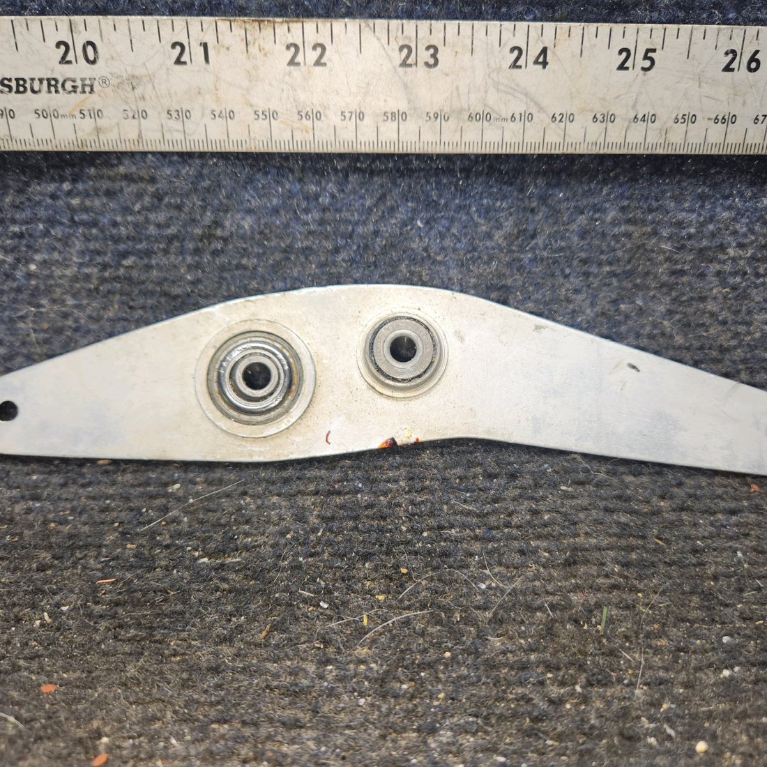 Used aircraft parts for sale, 0513370-1 cessna 172N Forward Elevator Bellcrank Assembly