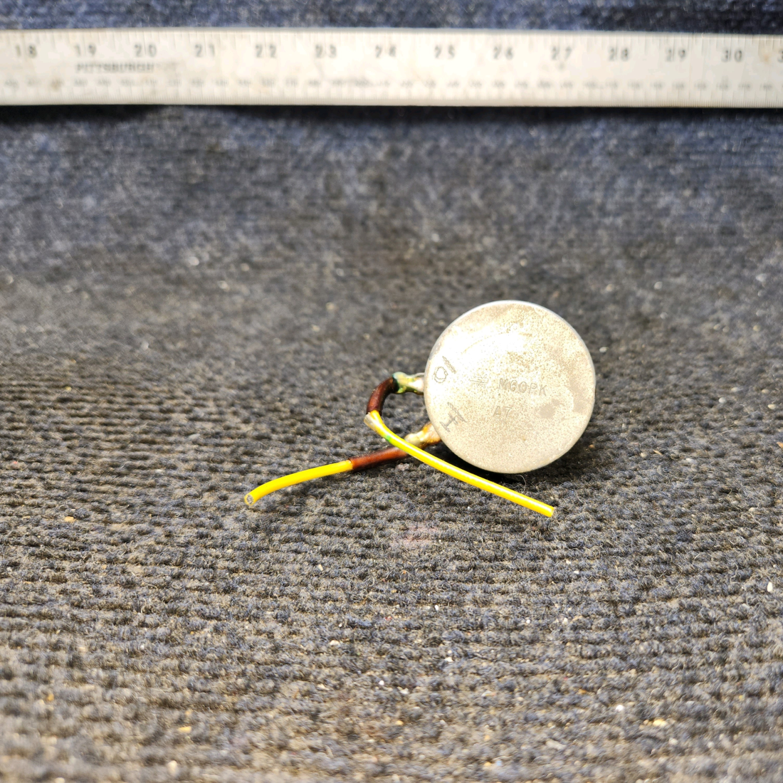 Used aircraft parts for sale, 0713247-200 Cessna 172F Light Dimmer Rheostat – 60 Ohm with Knob