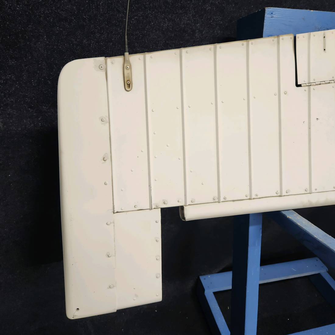 Used aircraft parts for sale, 2432000-200 CESSNA C172RG ELEVATOR ASSEMBLY RH W/ TRIM TAB