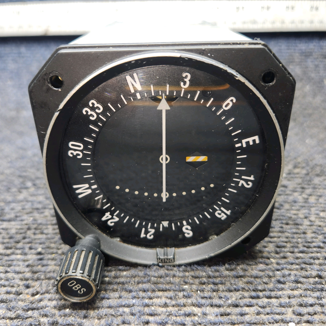 Used aircraft parts for sale, 066-3056-00 King KI-208 Beechcraft 95-B55 VOR / LOG indicator w / Connectors