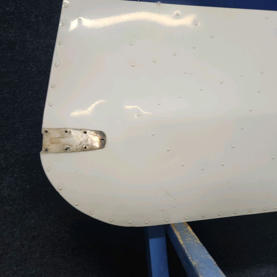 Used aircraft parts for sale, 0710620-207, C711051-7, S1483-2 Cessna 182G Cabin Door Structure with Window LH