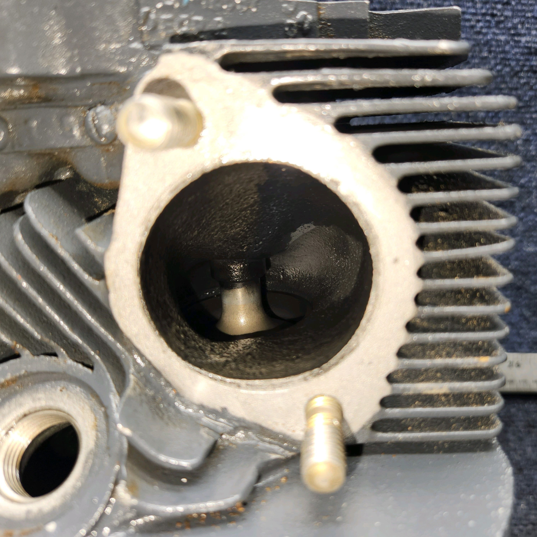 Used aircraft parts for sale, LW12416 Lycoming CESSNA 172K CYLINDER WIDE DECK USED IN O-320 SERIES CHROME -10 HRS ONLY