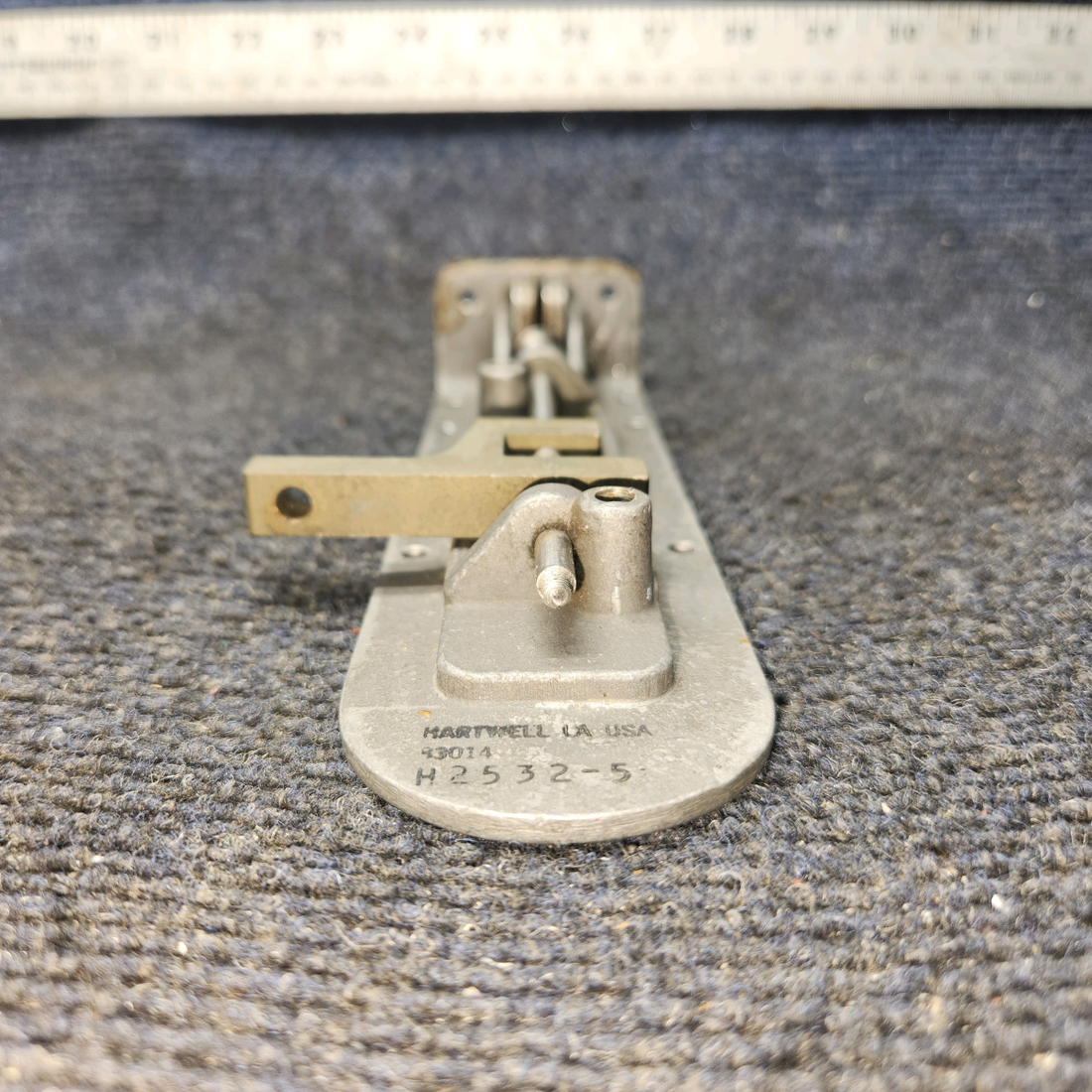 Used aircraft parts for sale, H2532-5 Hartwell Beechcraft C23 SUNDOWNER Cabin Door Latch Base Assy LH