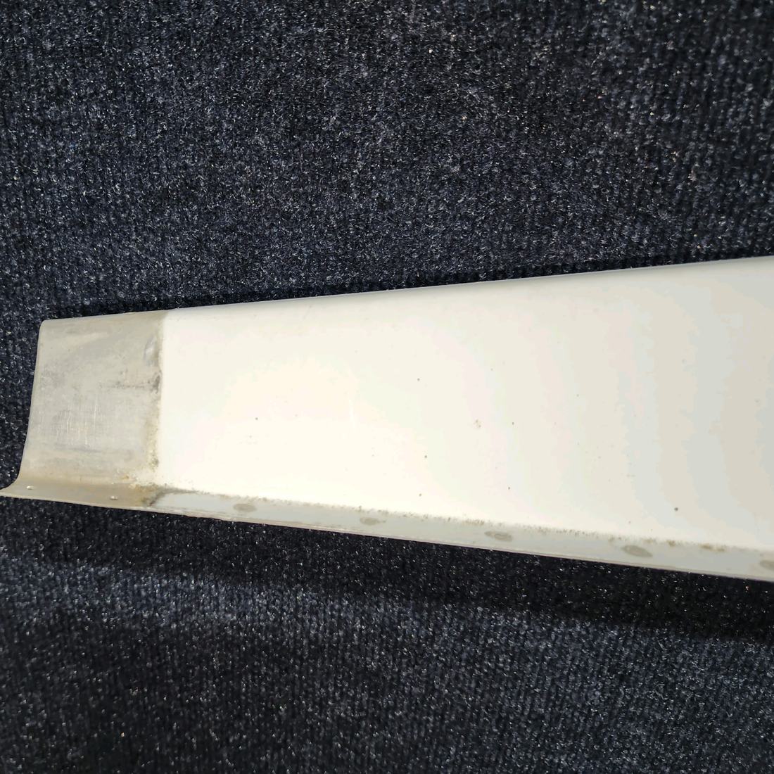 Used aircraft parts for sale, 0531019-8 cessna 172N Dorsal Fin Assembly