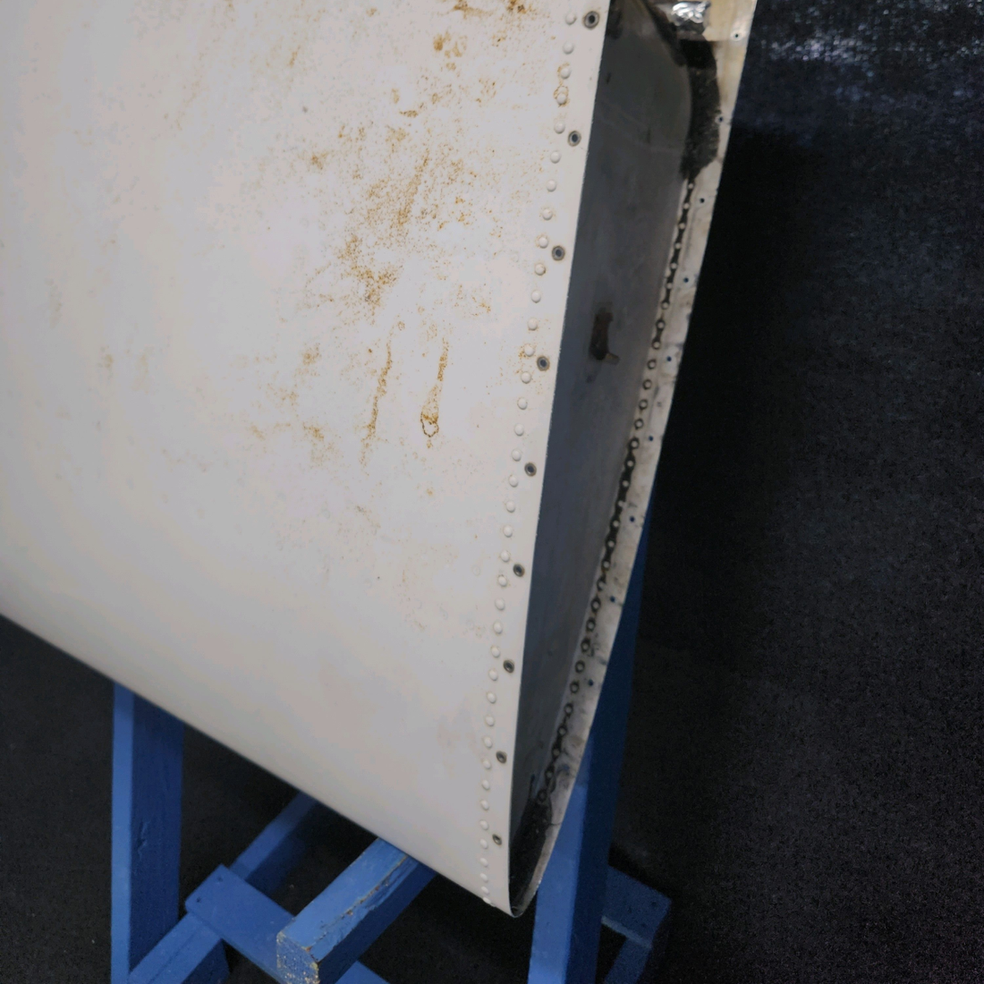 Used aircraft parts for sale, 95070-005 Piper PA32RT-300 FUEL TANK ASSY OUTBOARD RH "SEE PHOTOS FOR DETAILS"