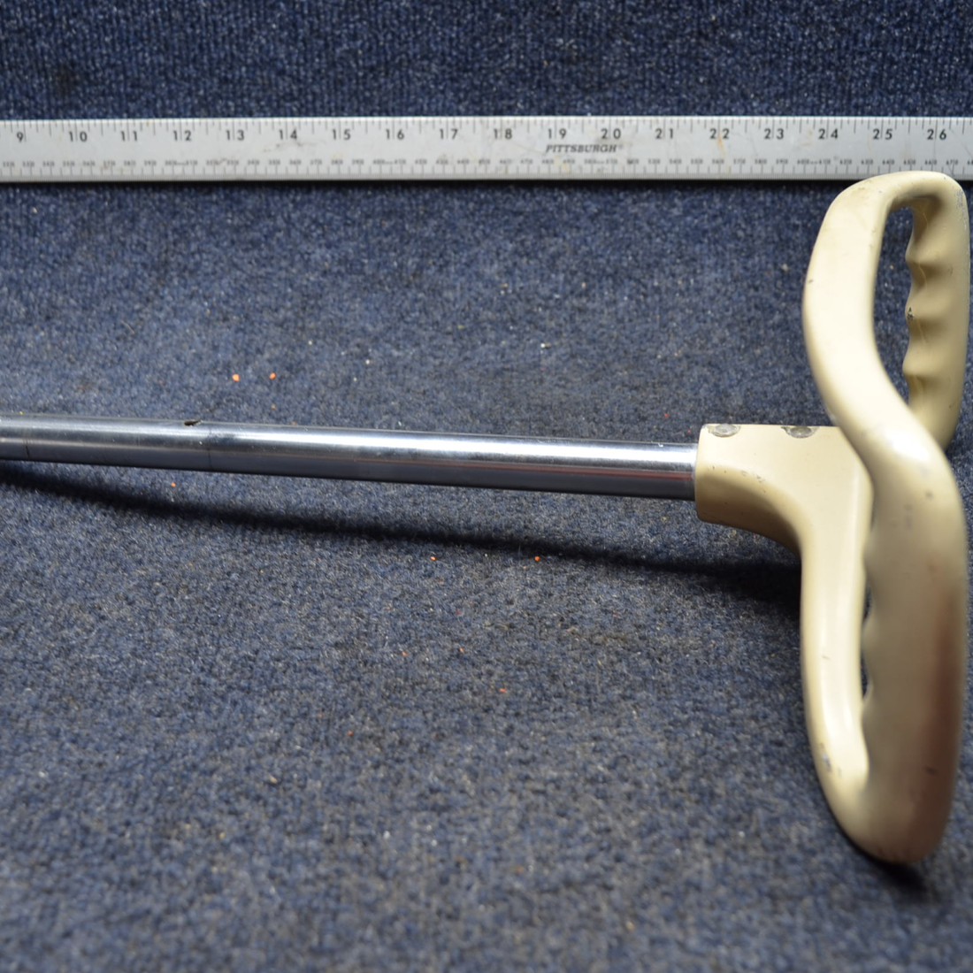 Used aircraft parts for sale, 0513136-1 Cessna C175 CONTROL WHEEL ASSY W/ SHAFT DIAMETER 0.64"
