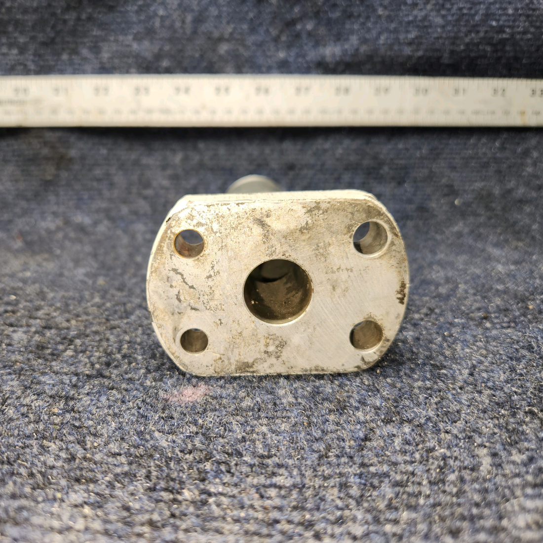 Used aircraft parts for sale, 0541124-0 Cessna C-150J Main Landing Gear - Aluminum