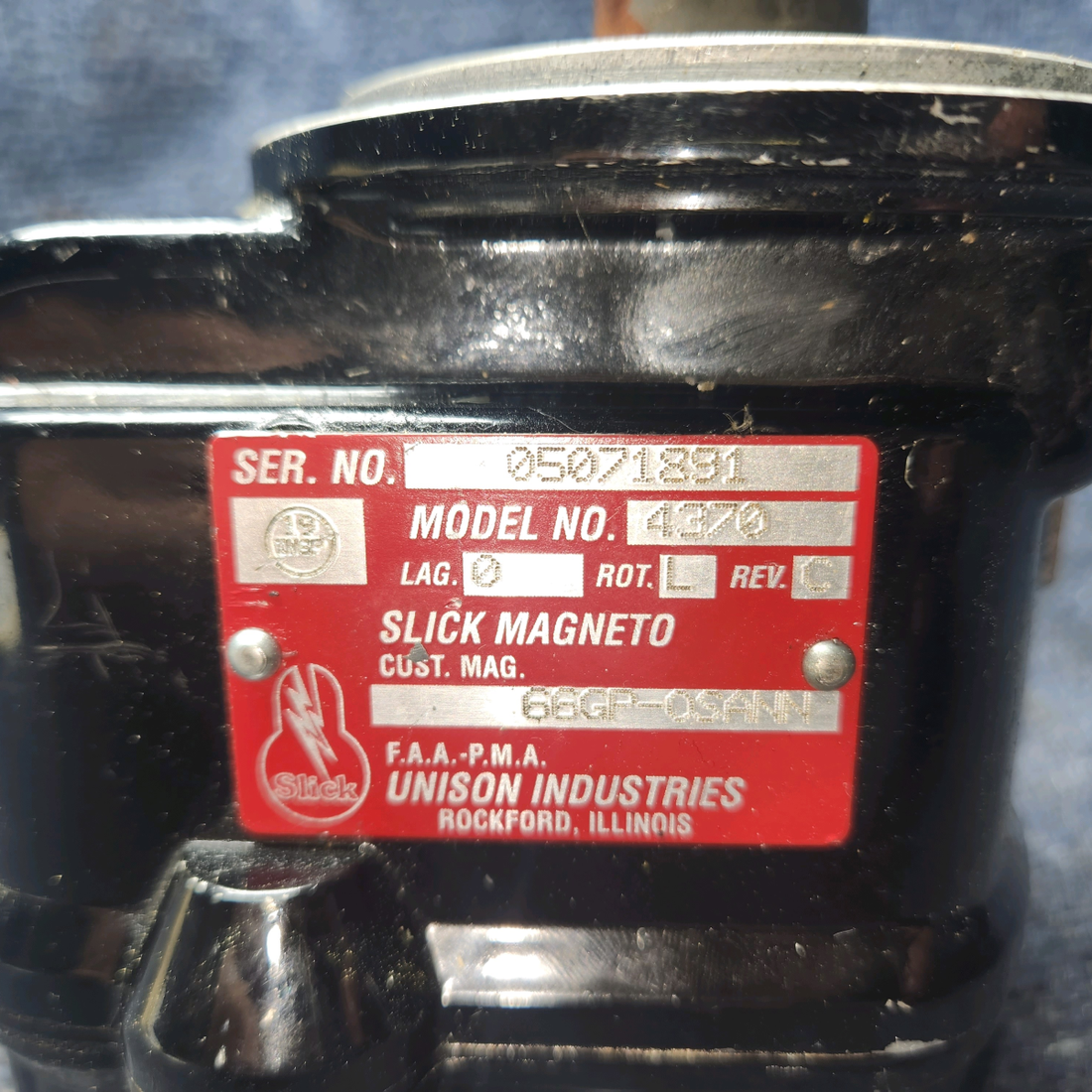 Used aircraft parts for sale, 4370 Lycoming O-320 PIPER PA28-140 Champion Slick Magneto Whit Gear