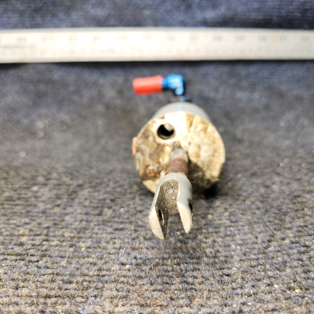 Used aircraft parts for sale, 0541138-16 Cessna 172F Master Brake Cylinder Assembly