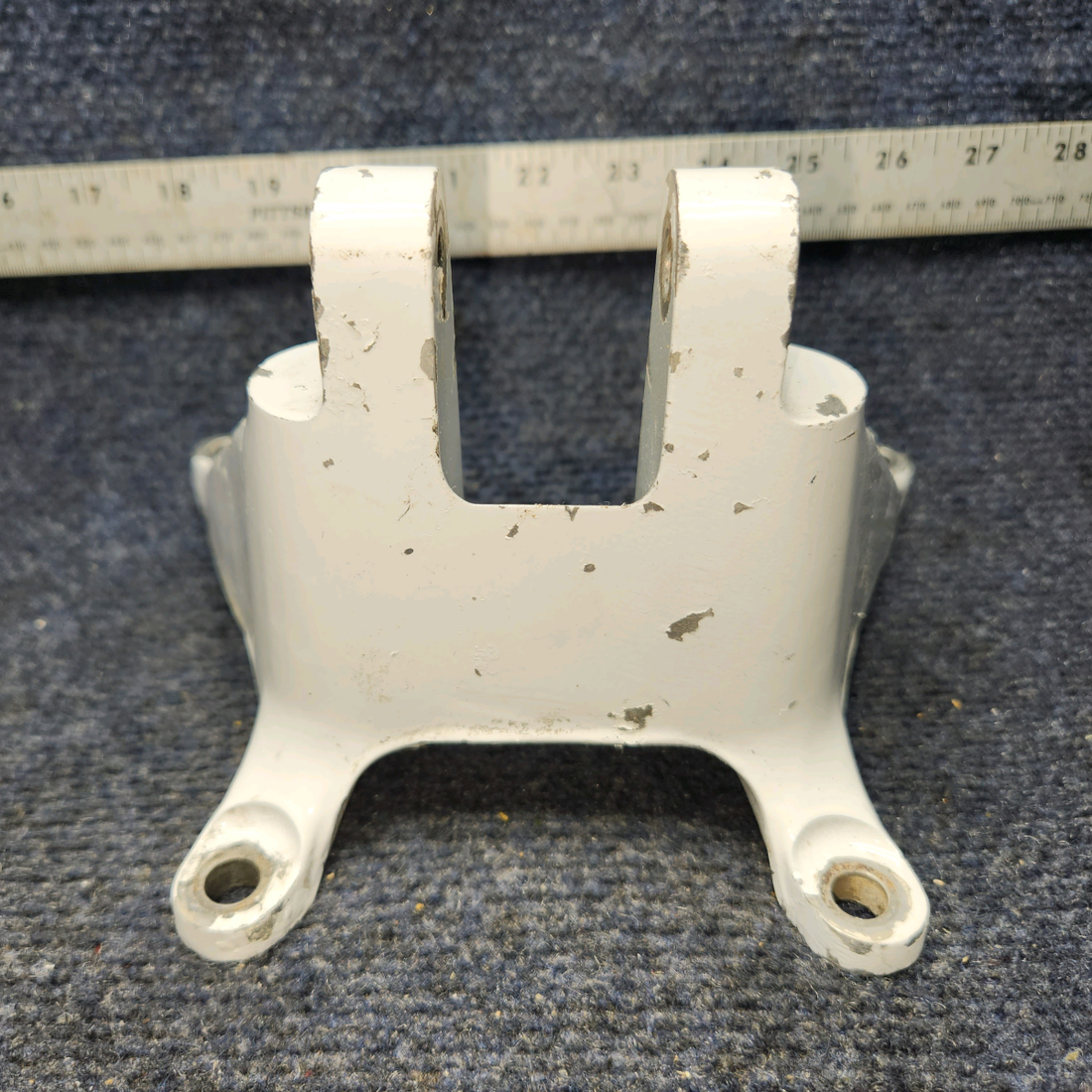 Used aircraft parts for sale, 2443001-3 Cessna 172RG Actuator Attach Fitting