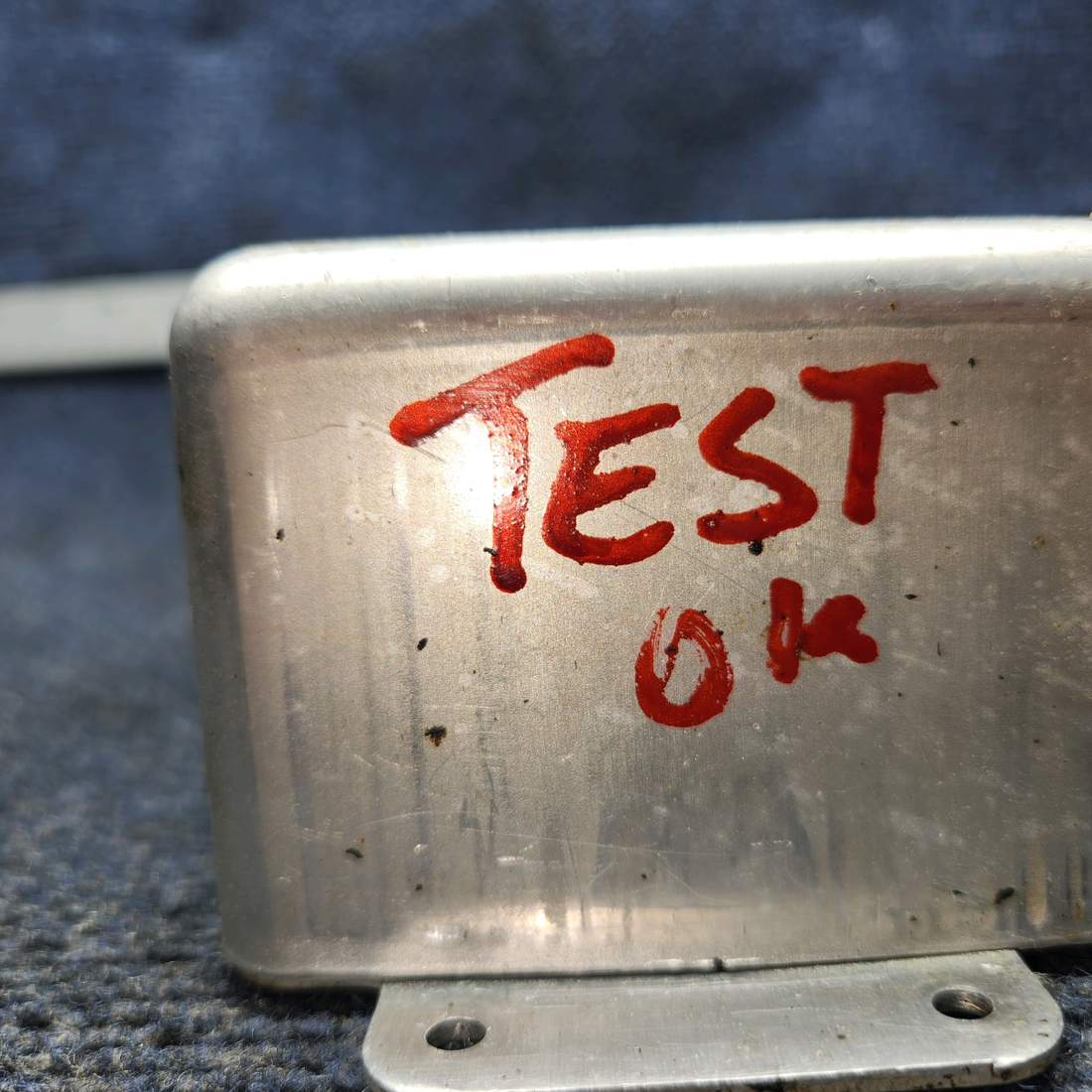 Used aircraft parts for sale, HS Whelen WHELEN Beechcraft A24R Strobe Light Power Supply (Volts: 14) Tested