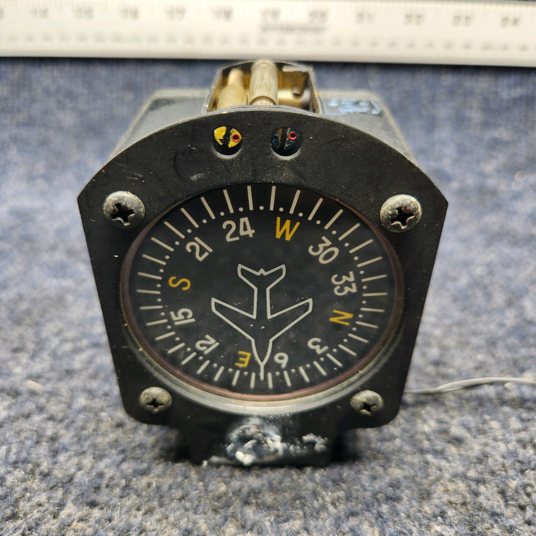 Used aircraft parts for sale, PAI-700 PIPIR PA32RT-300 PRECISION AVIATION MAGNETIC COMPASS W LIGTH 12VOLTS/PIPER MOUNT
