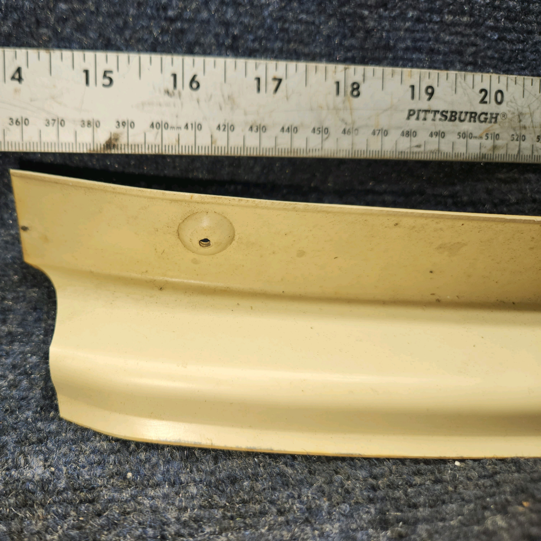 Used aircraft parts for sale, 63125-003 Piper PA28-140 WINDOW POST COVER