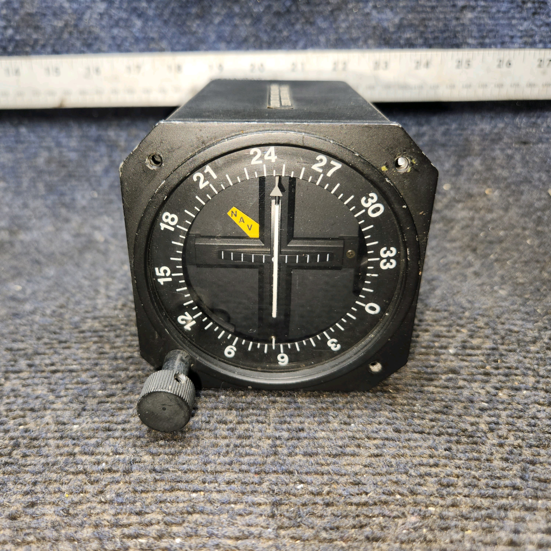 Used aircraft parts for sale, ID-824 Narco Avionics ID-824 Piper PA28-140 VOR LOC Indicator