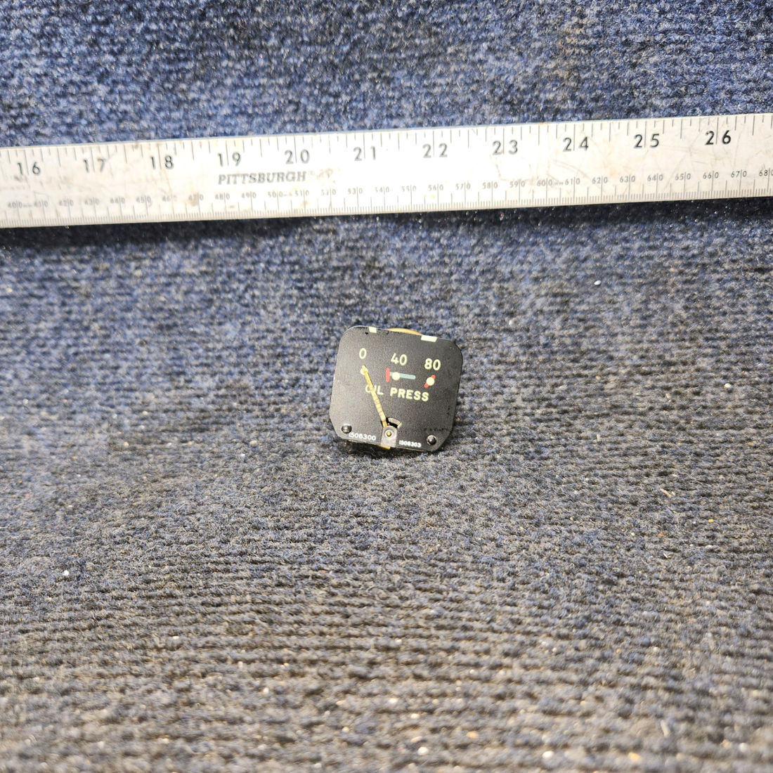 Used aircraft parts for sale, 1508300 Piper PA-23-150 Apache Oil Press Indicator