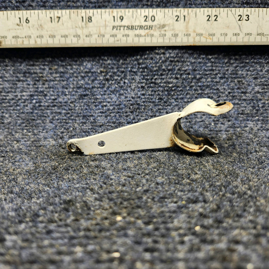 Used aircraft parts for sale, 550015-004 Mooney M20J MAIN GEAR DOOR SUPPORT RH