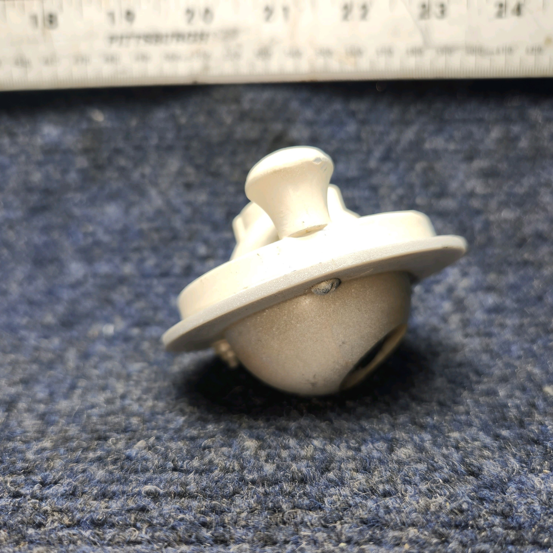 Used aircraft parts for sale, 30957-000 PIPER PA-24-250 Vent Nozzle Assembly (With Knob)
