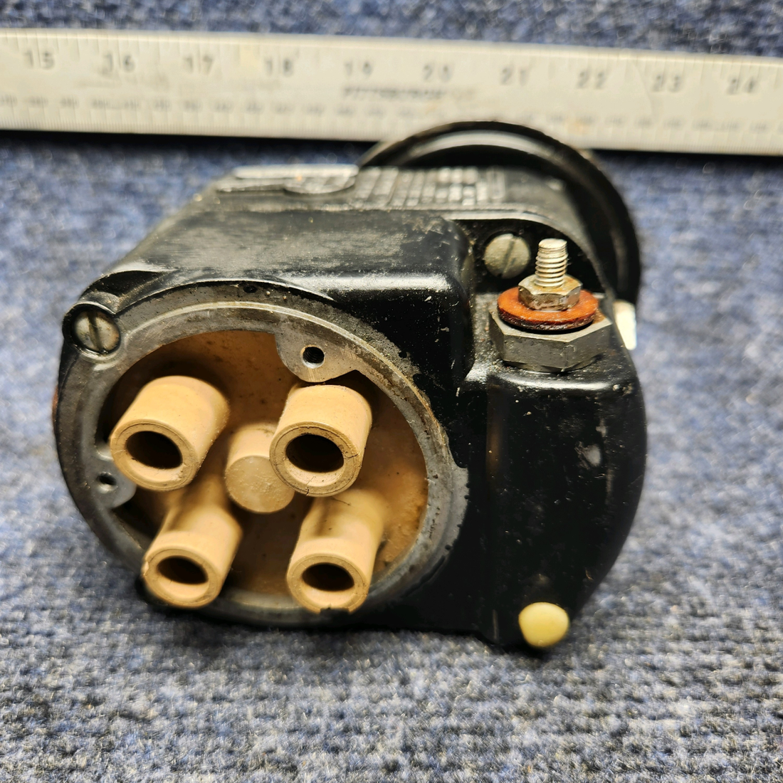 Used aircraft parts for sale, 4051 Slick SLICK MAGNETO  LH W IMPULSE COUPLING -"NO TESTED - NO WARRANTY".