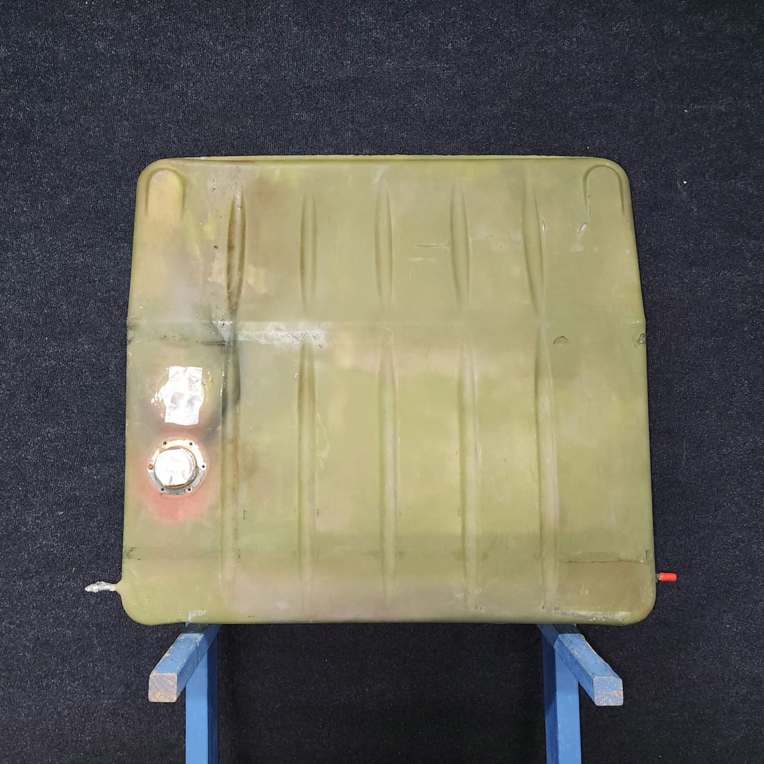 Used aircraft parts for sale, 0592300-6 Cessna 172 Fuel Tank Assembly LH With Check Valve