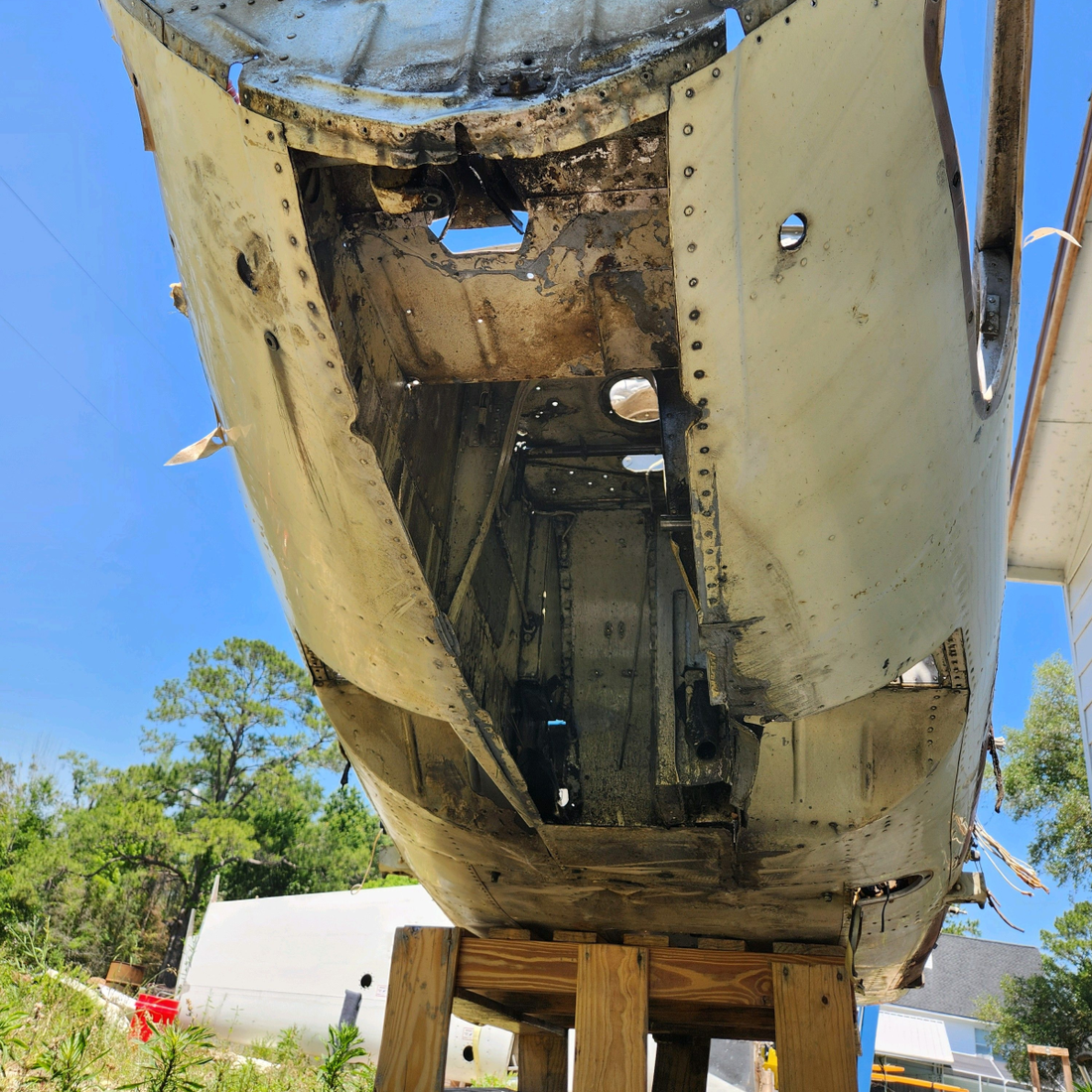 Used aircraft parts for sale, BONANZA F35 S/N D4260 BEECHCRAFT F35 FUSELAGE BELY LANDING- -OR IS SOLD IN PARTS.