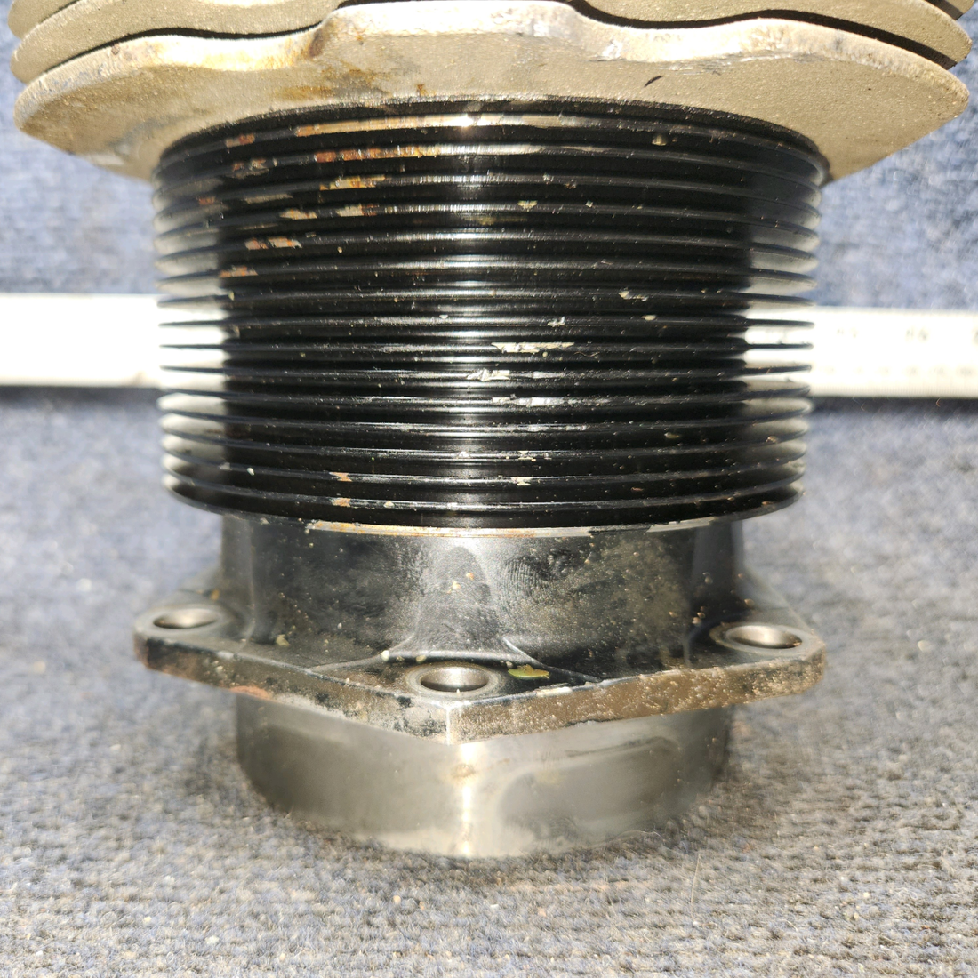 Used aircraft parts for sale, SA10200-A1 Superior O-300 Cessna 172 Cylinder with Valves and Springs