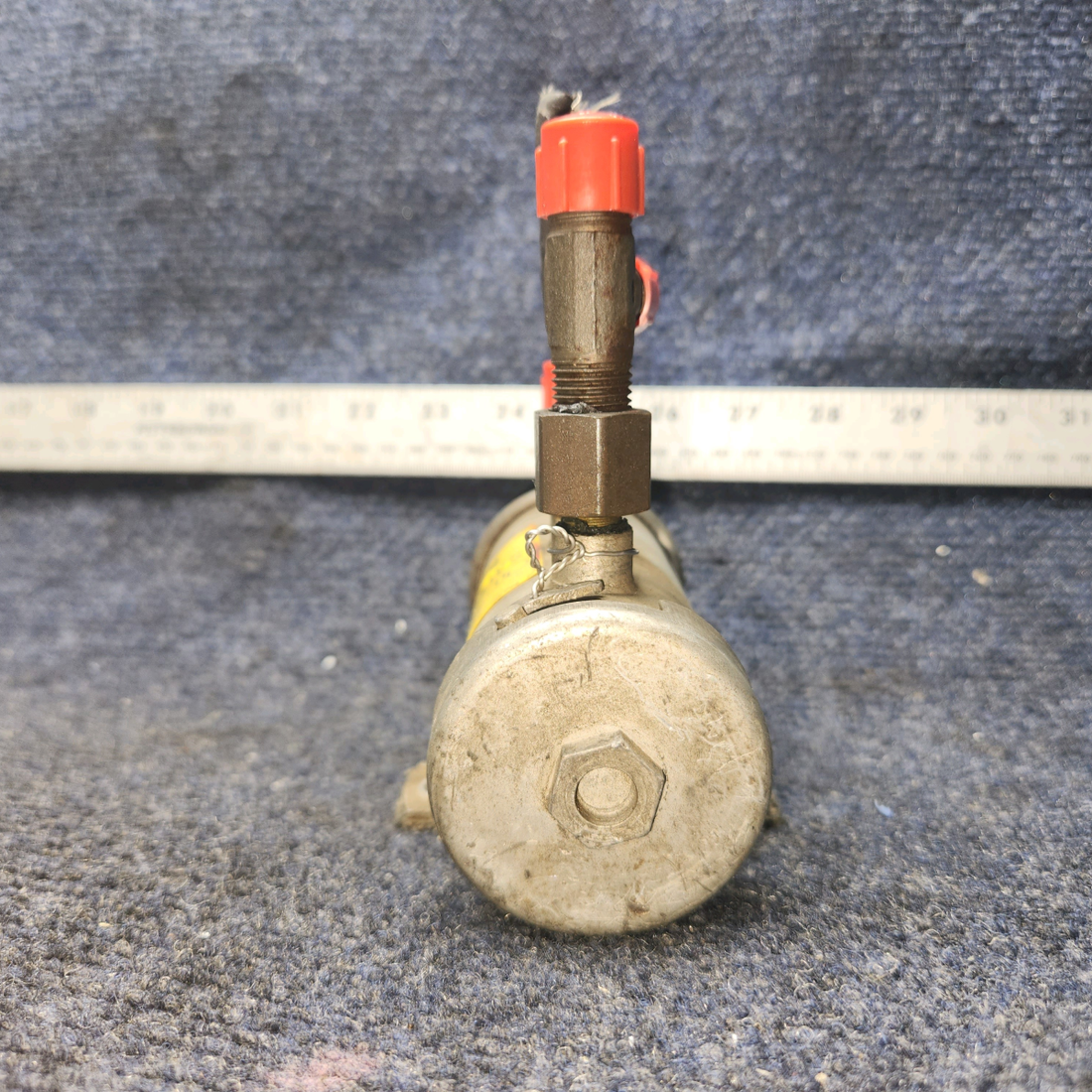 Used aircraft parts for sale, 481-666 Bendix 478-360 Piper PA28-140 Electric Fuel Pump