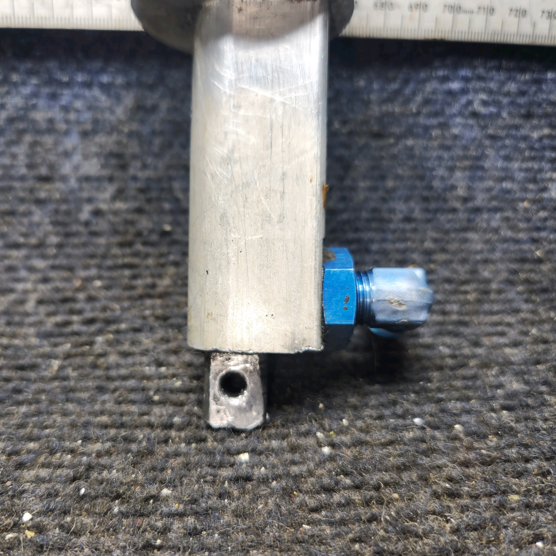 Used aircraft parts for sale, 0541138-16 Cessna 182G Master Brake Cylinder