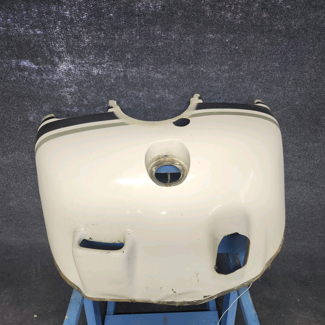 Used aircraft parts for sale, 35699-003 PIPER PA28-161 Warrior III LOWER NOSE COWL SOME SCRASH SEE PHOTOS FOR DETAIL
