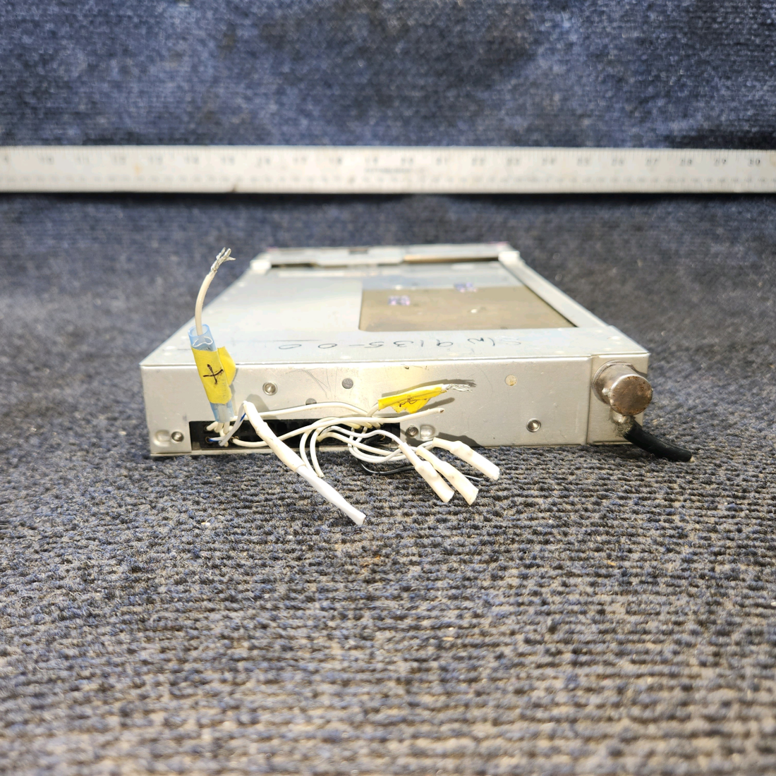 Used aircraft parts for sale, 066-1068-00R-4 Bendix King KN64 Beechcraft 95-B55 DME WITH RACK AND CONNECTOR